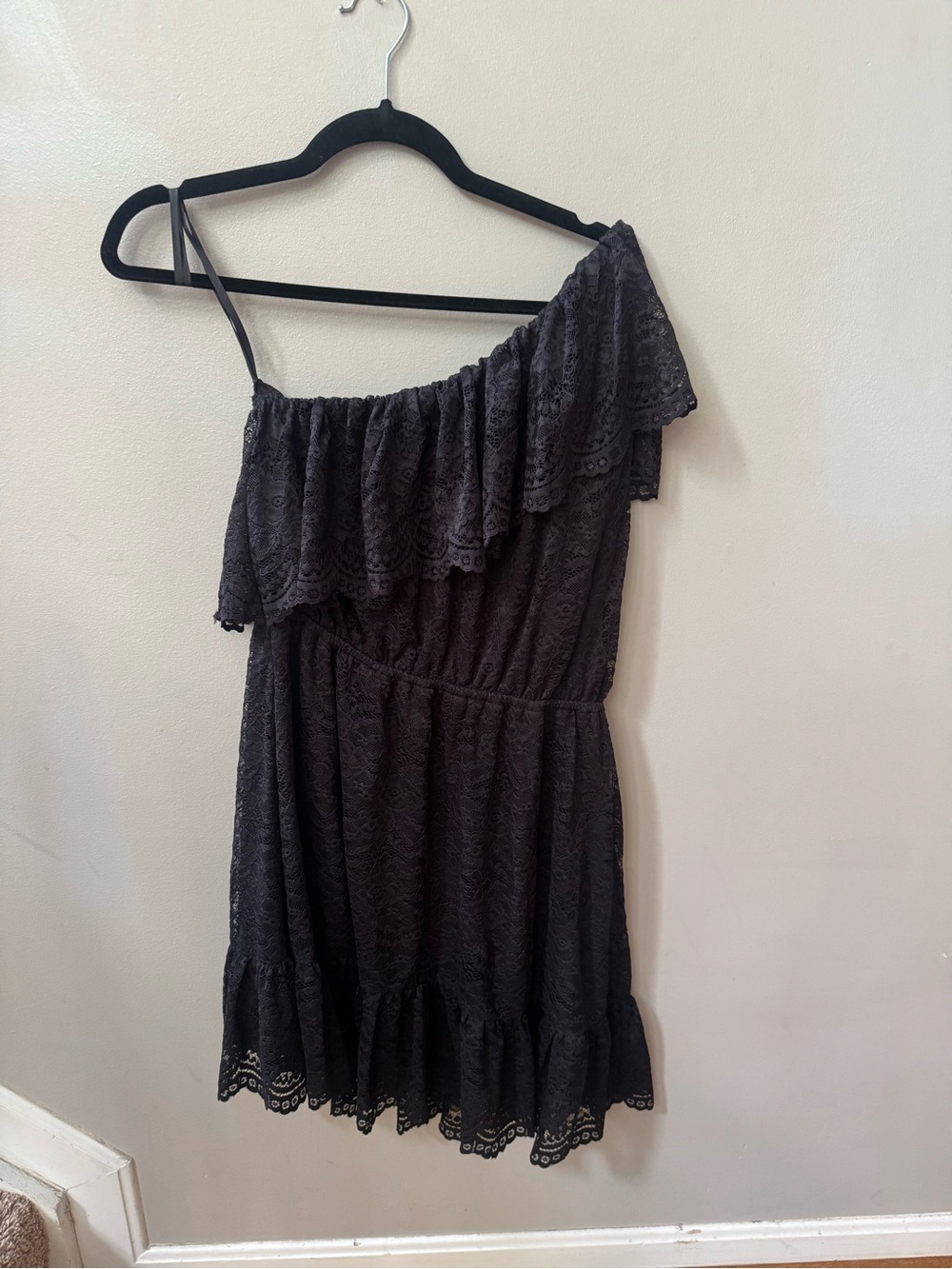 love, Fire One-Shoulder Black Lace Ruffle Dress